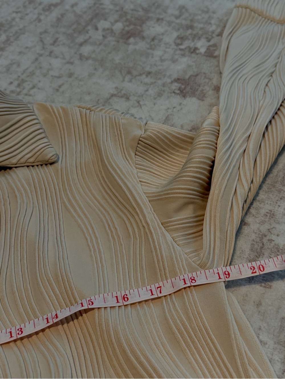 CHYRII Textured Button Down Beige Blouse Women’s Large - Picture 7 of 8